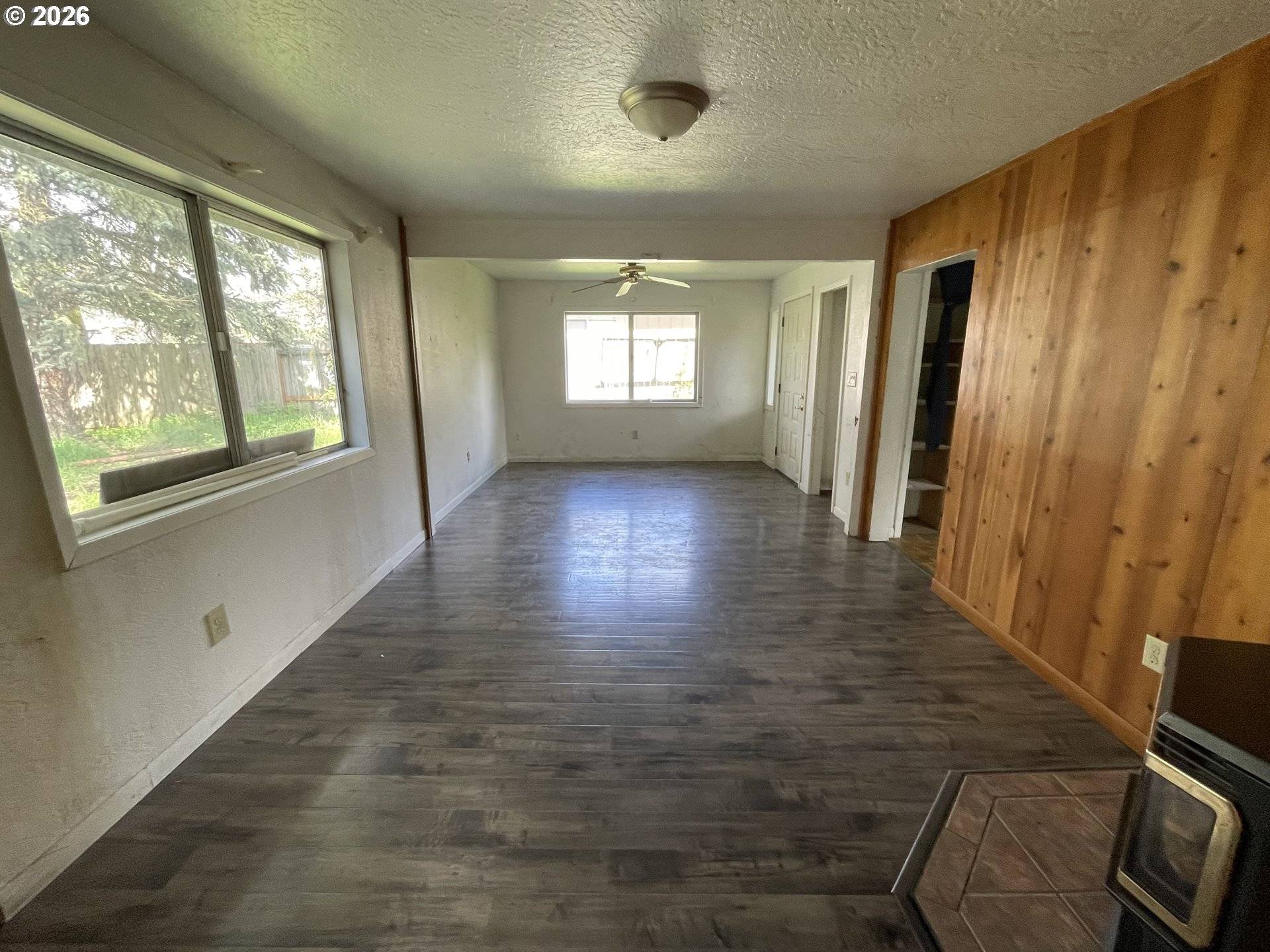 911 NE NEWTON CREEK RD, Roseburg, OR 97470