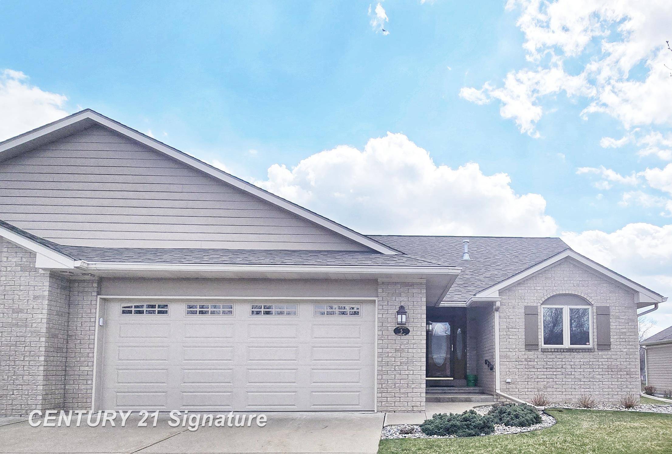 5 Logmark PL, Saginaw Twp, MI 48603