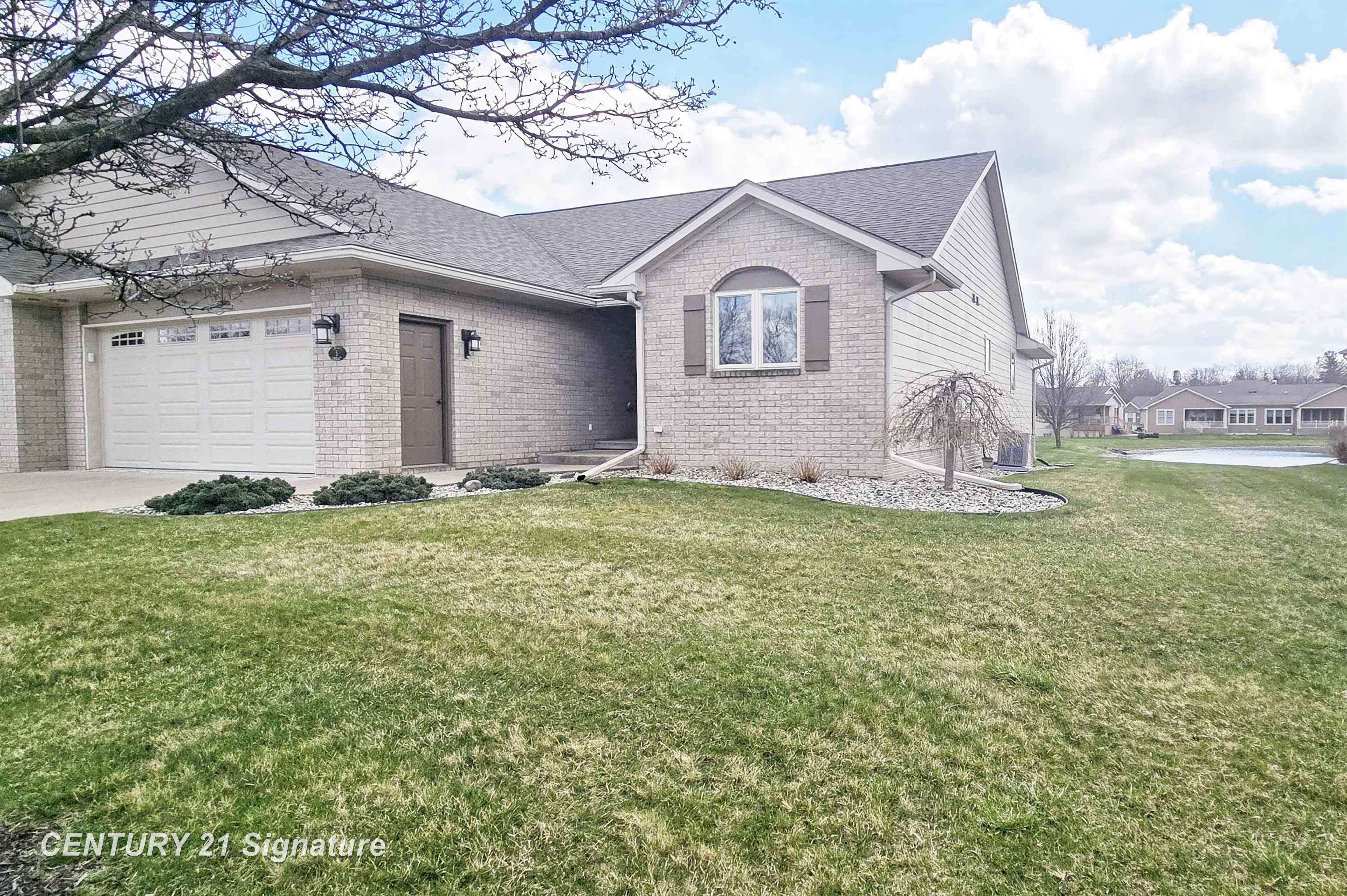 5 Logmark PL, Saginaw Twp, MI 48603