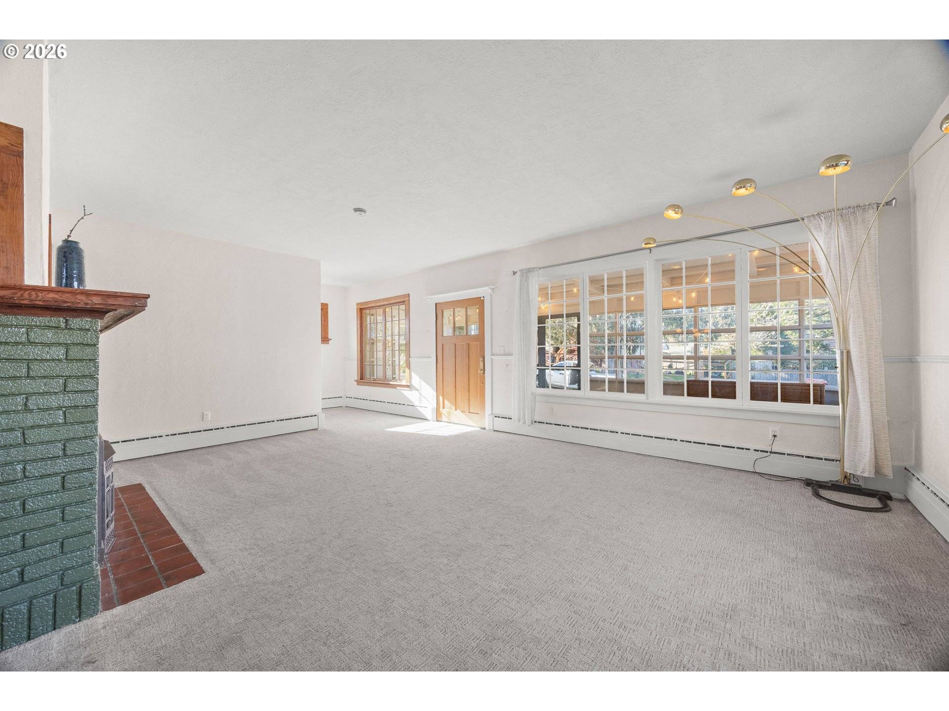 1131 COMMERCIAL AVE, Coos Bay, OR 97420