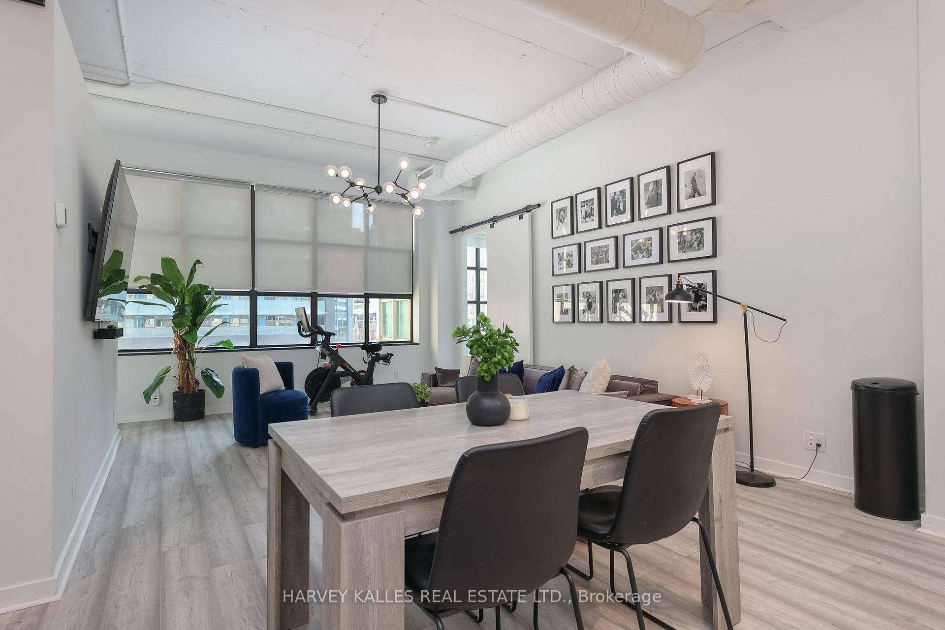 188 Eglinton AVE E #412, Toronto C10, ON M4P 2X7