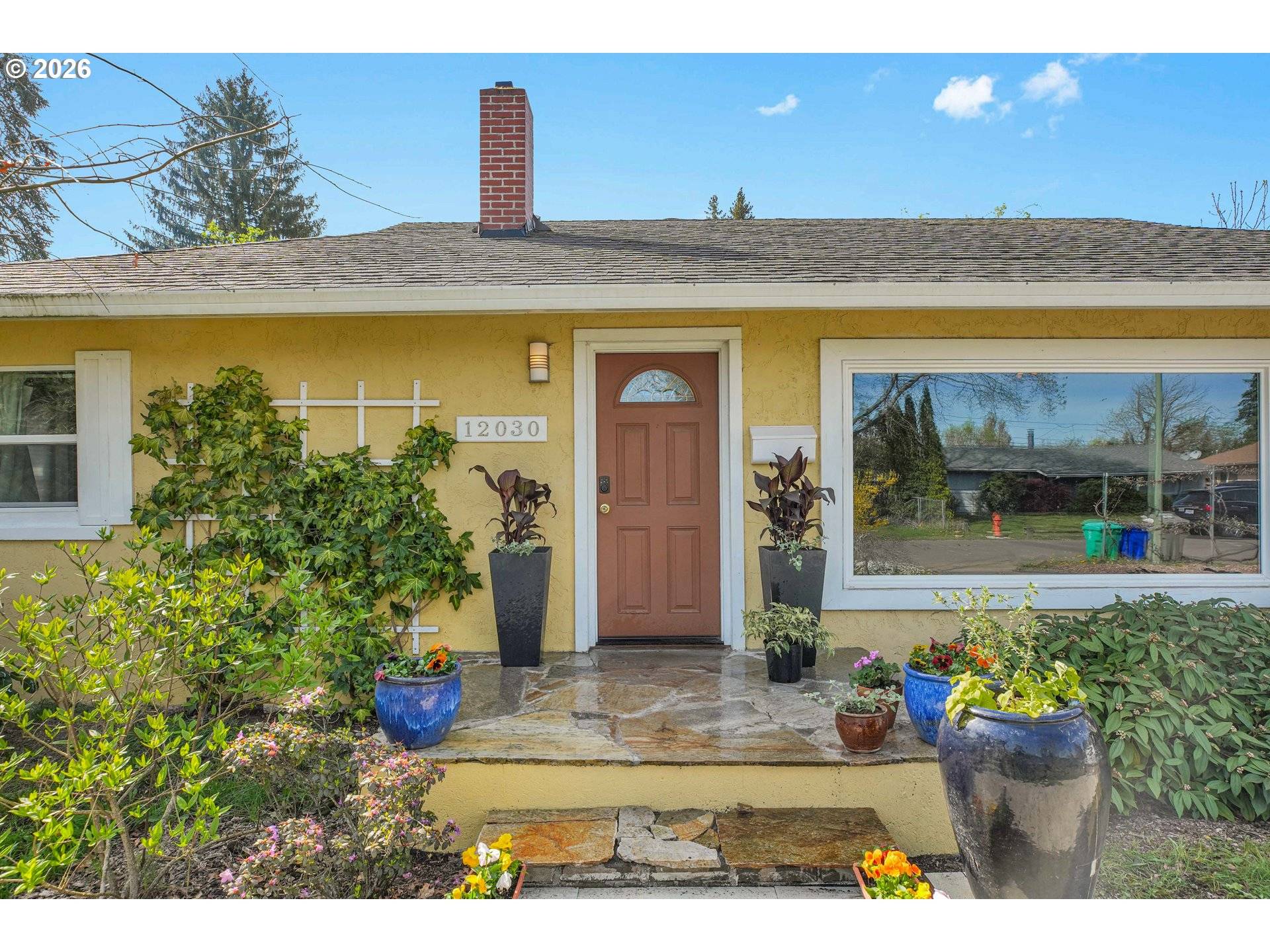 12030 NE RUSSELL ST, Portland, OR 97220