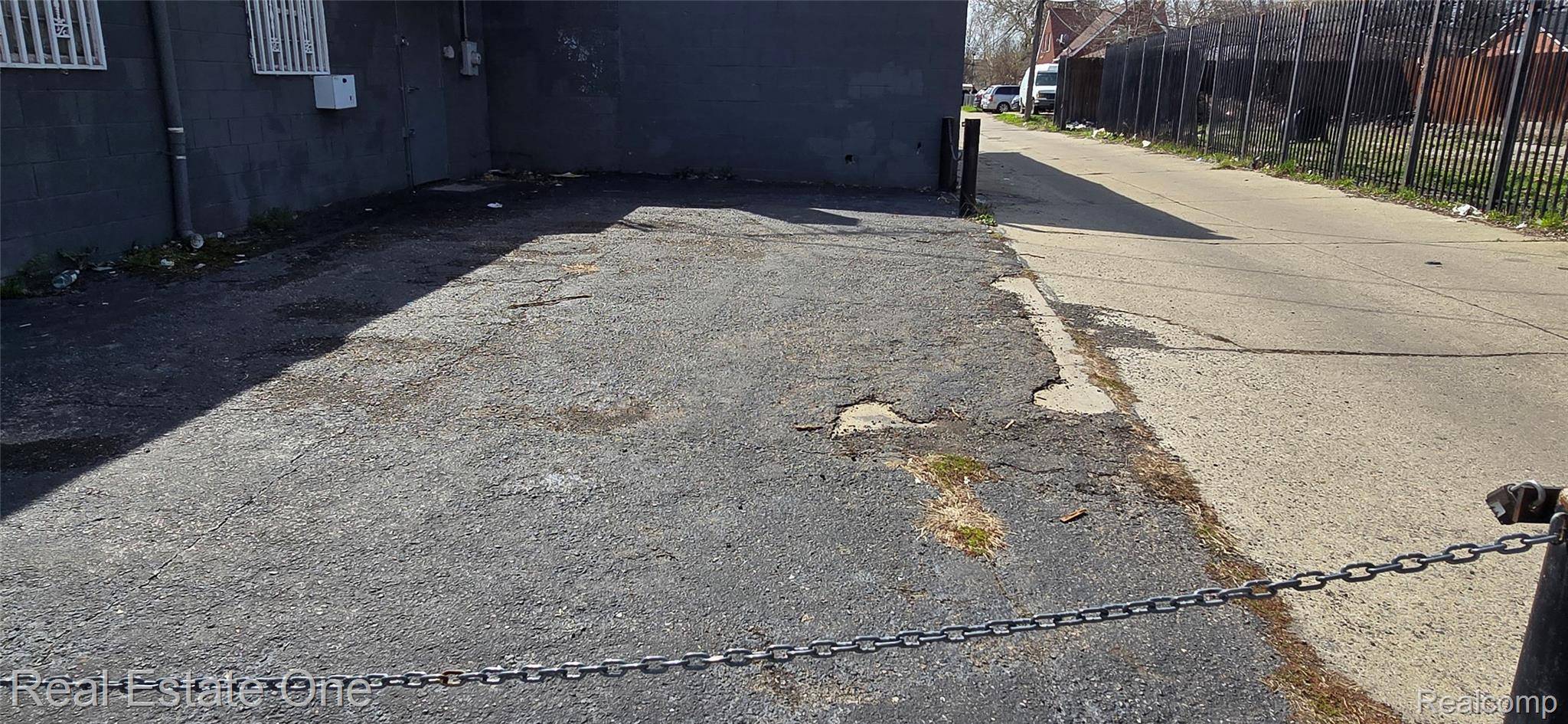 16000 W Warren AVE, Detroit, MI 48228