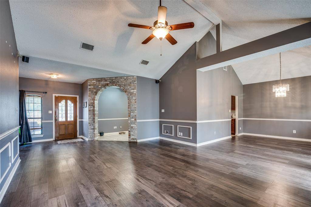 6004 Fern Meadow Road, Arlington, TX 76017