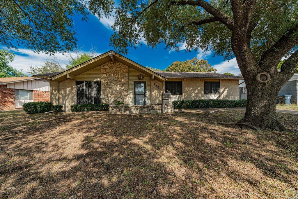 1759 Gross Road, Dallas, TX 75228