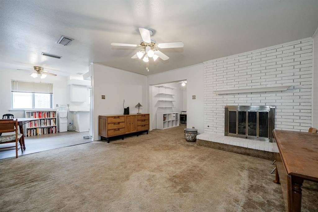 1759 Gross Road, Dallas, TX 75228