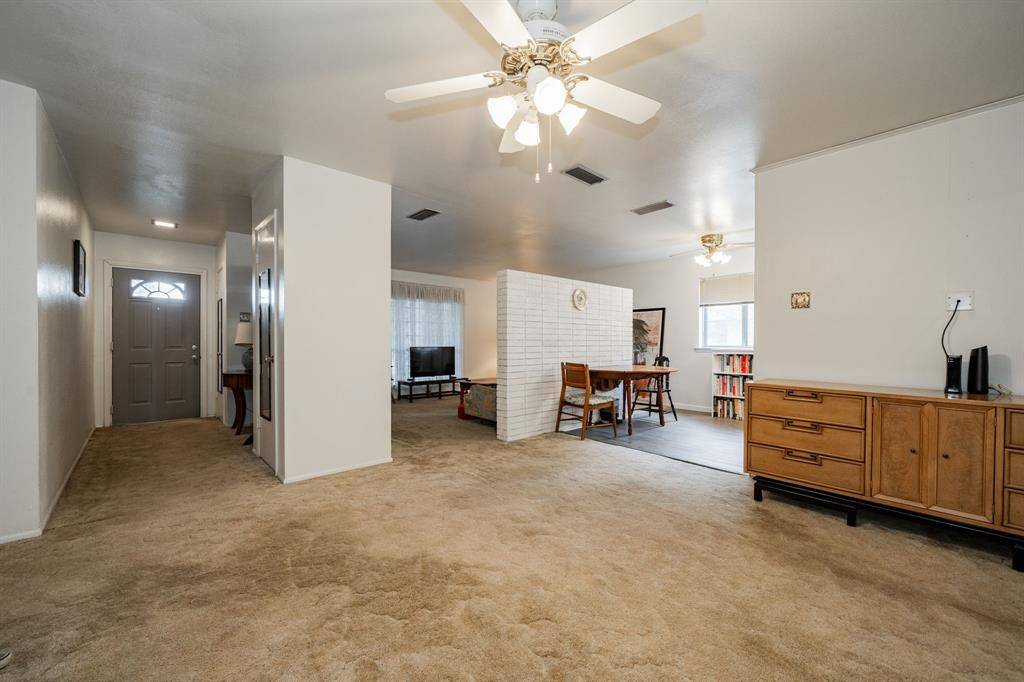 1759 Gross Road, Dallas, TX 75228