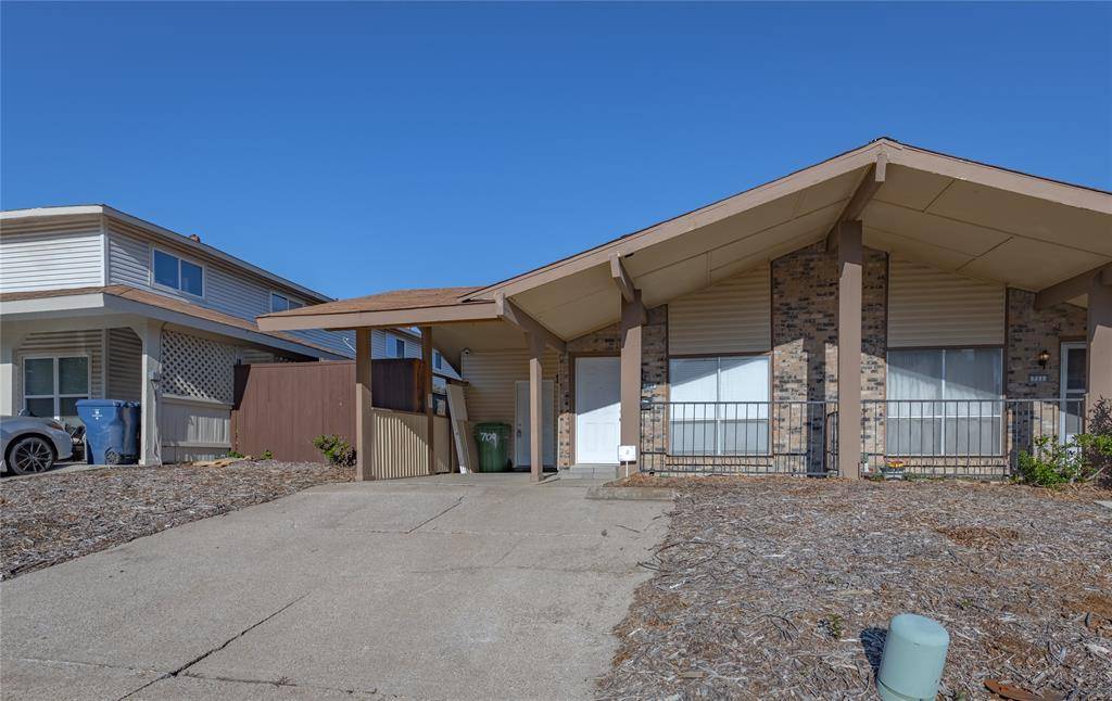 709 Arrowhead Circle, Garland, TX 75043