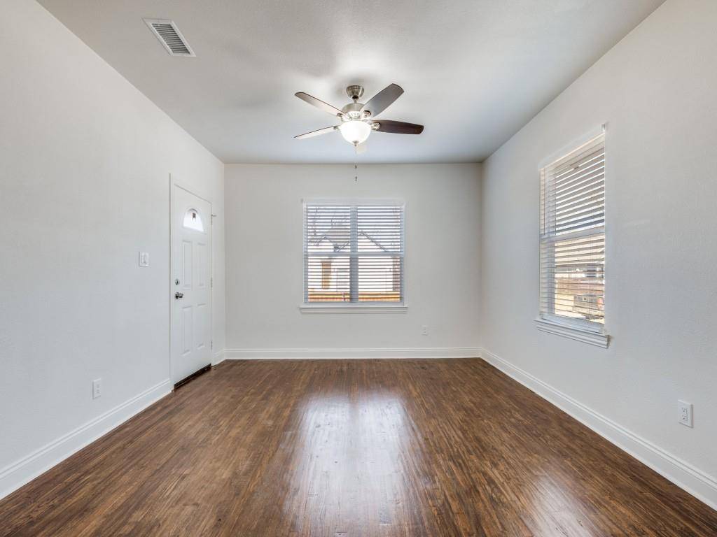 4306 Jamaica Street, Dallas, TX 75210