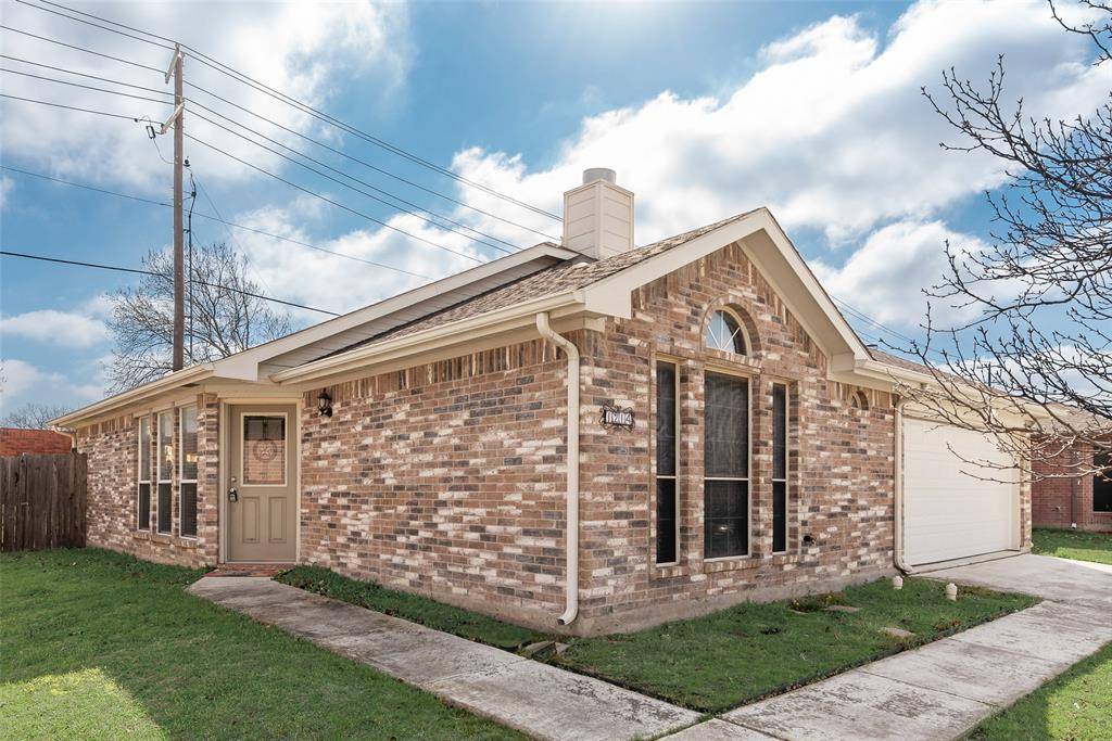 1214 Misty Meadow Drive, Midlothian, TX 76065