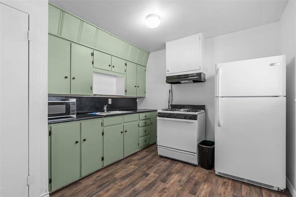 1231 W Bishop Street, Weatherford, TX 76086