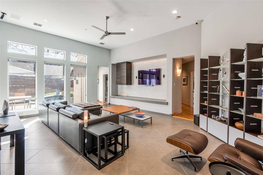 4008 Winter Park Lane, Addison, TX 75001