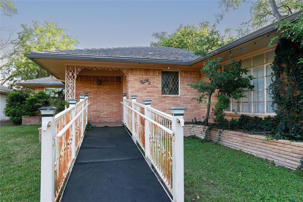6134 Monticello Avenue, Dallas, TX 75214