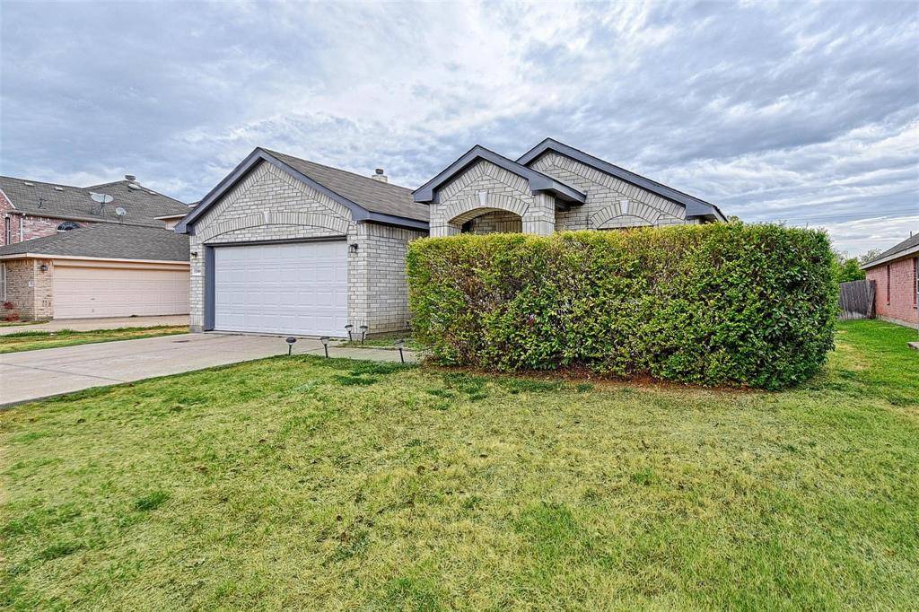 5348 Cameron Drive, Grand Prairie, TX 75052