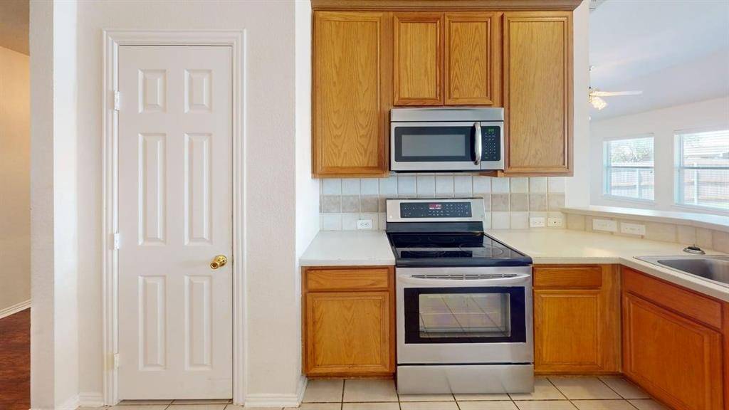 3223 Winding Ridge Circle, Mansfield, TX 76063