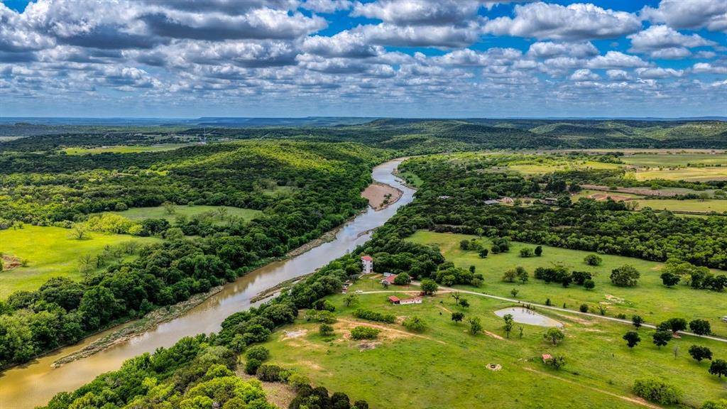 747 Seybold Road, Mineral Wells, TX 76067