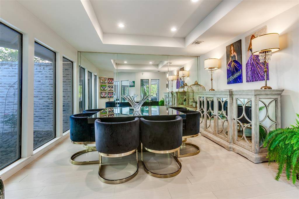 6618 Coolglen Drive, Dallas, TX 75248