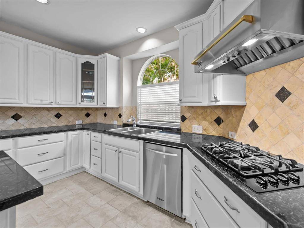 2421 Kittyhawk Drive, Plano, TX 75025