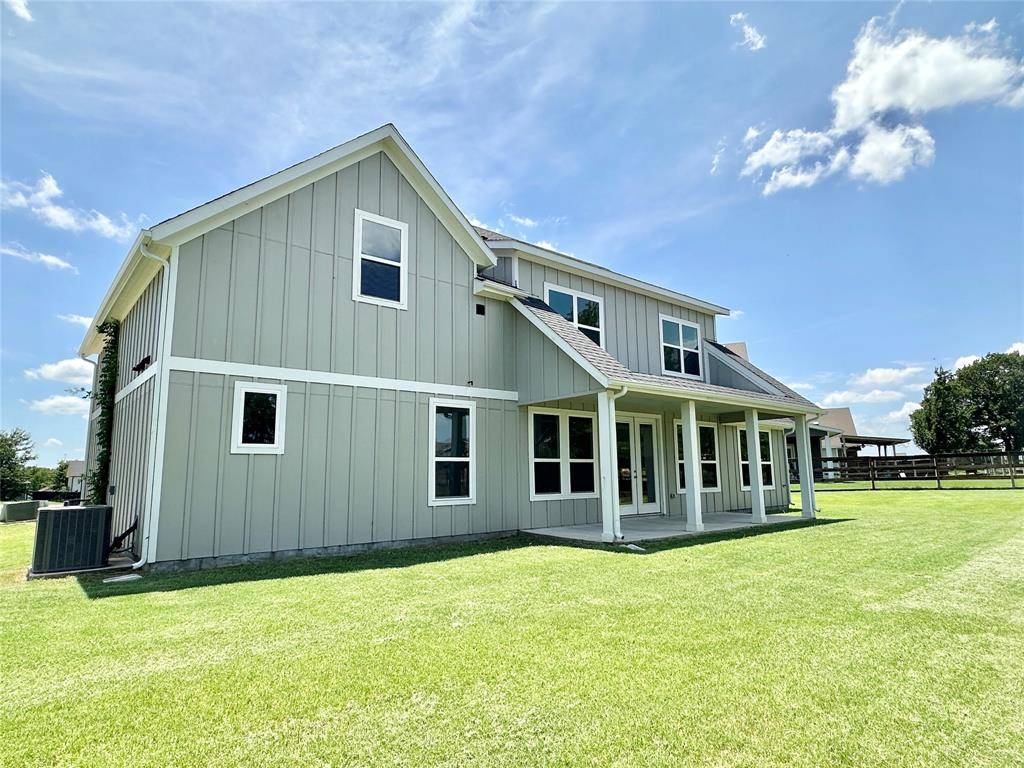 1355 Orange Blossom Court, Gainesville, TX 76240