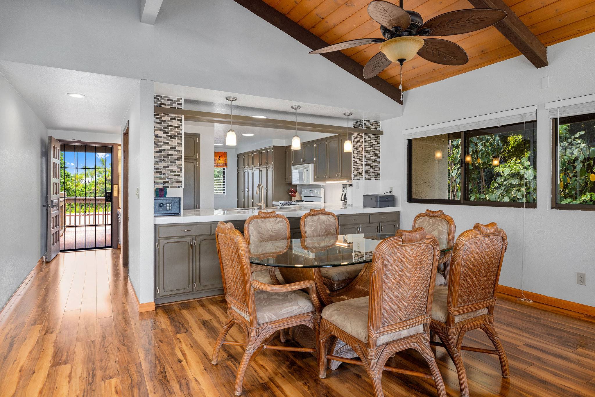 78-6842 KEAUHOU GARDENS I #2201, Kailua-kona, HI 96740
