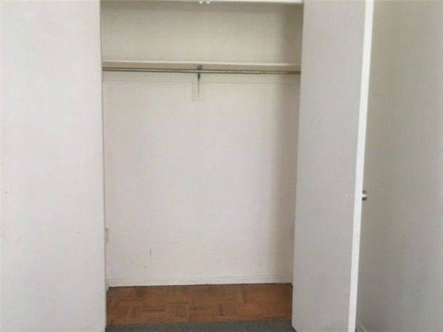 29 Four Winds DR #11, Toronto W05, ON M3J 1K7