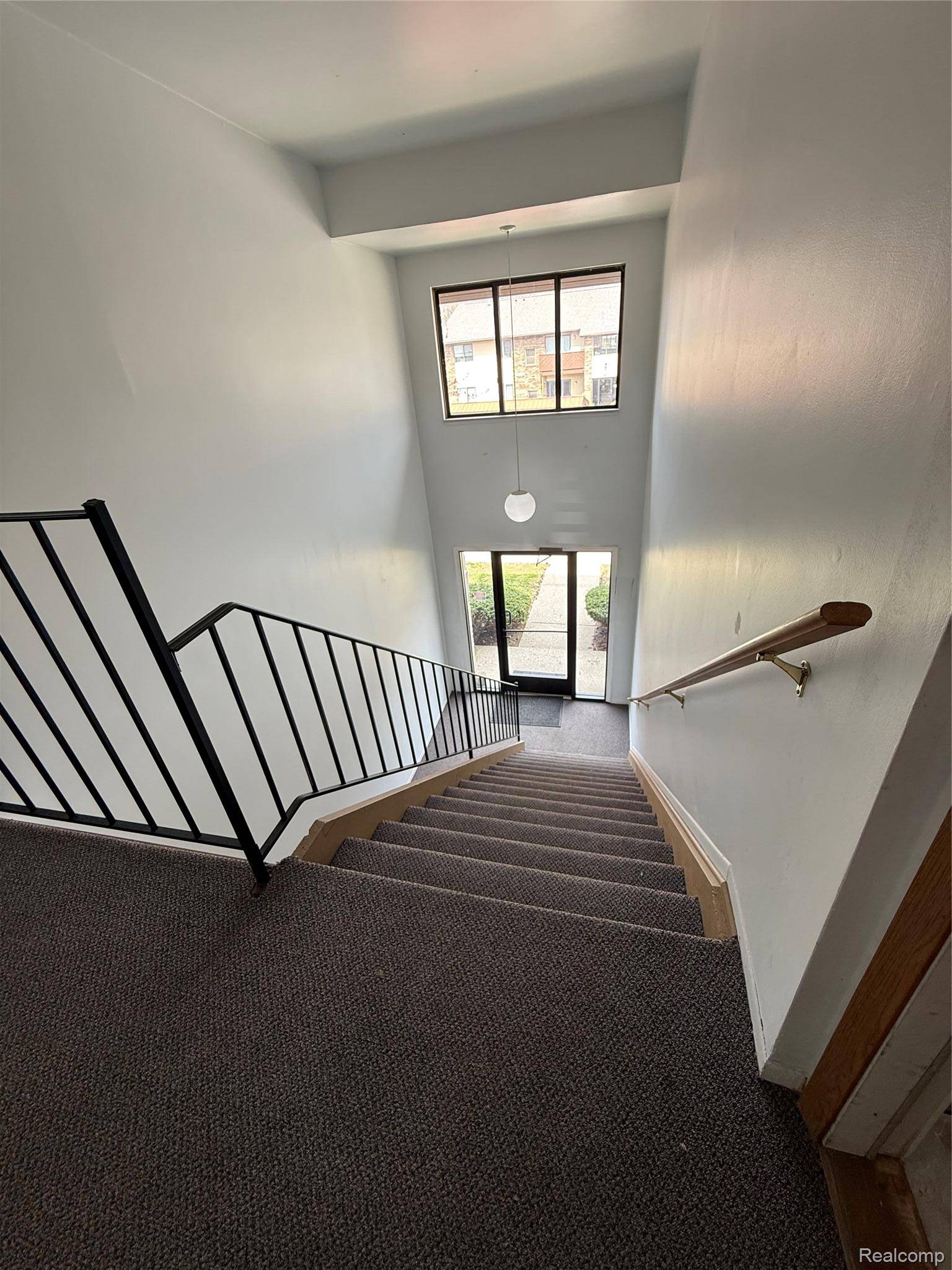 7624 Manor CIR, Westland, MI 48185