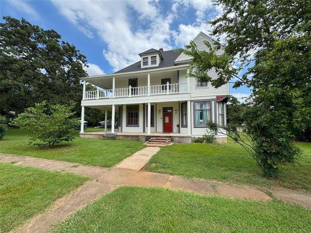 711 W 6th Street, Cisco, TX 76437