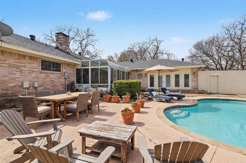 531 Brook Valley Lane, Dallas, TX 75232