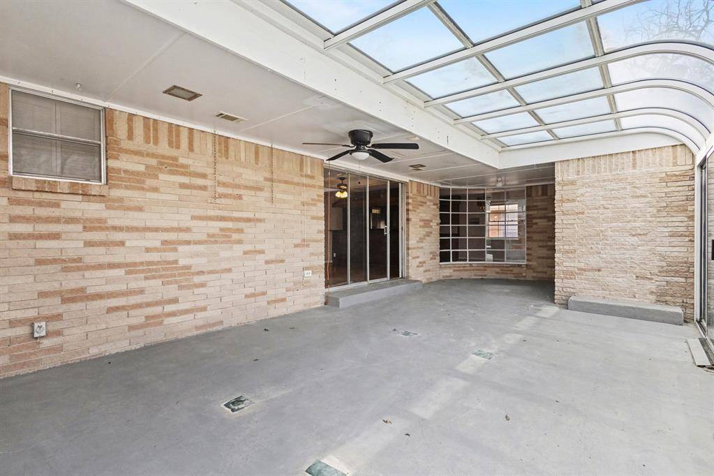 531 Brook Valley Lane, Dallas, TX 75232