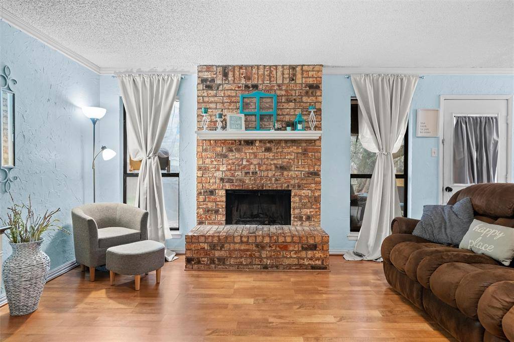 405 SW Rand Drive, Burleson, TX 76028