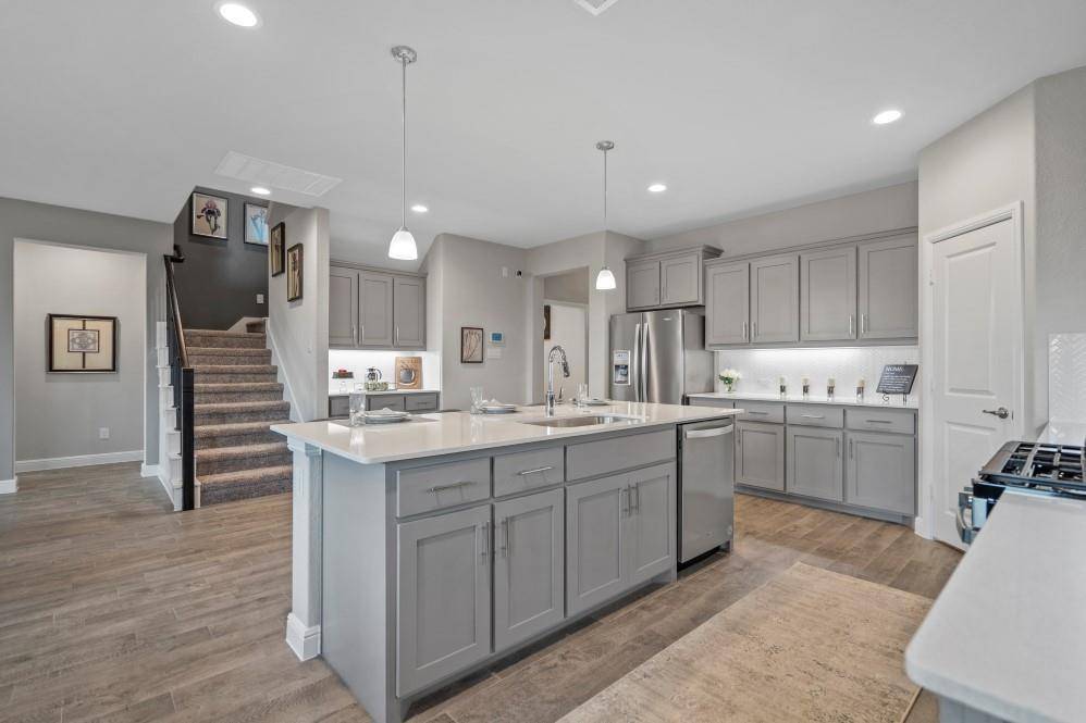 105 RINGTRAIL Drive, Rhome, TX 76078