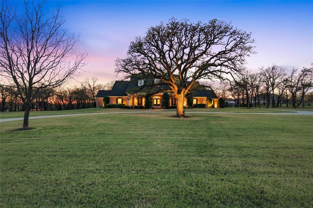 519 E Hickory Ridge Circle, Argyle, TX 76226