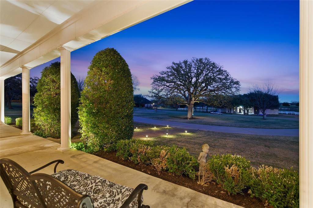 519 E Hickory Ridge Circle, Argyle, TX 76226