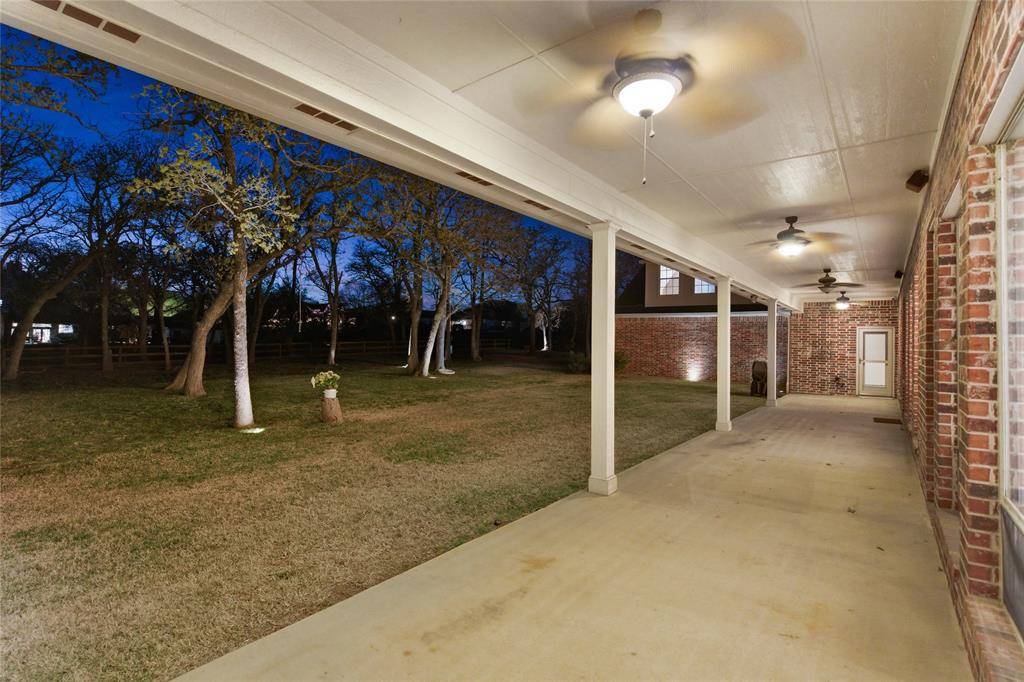 519 E Hickory Ridge Circle, Argyle, TX 76226
