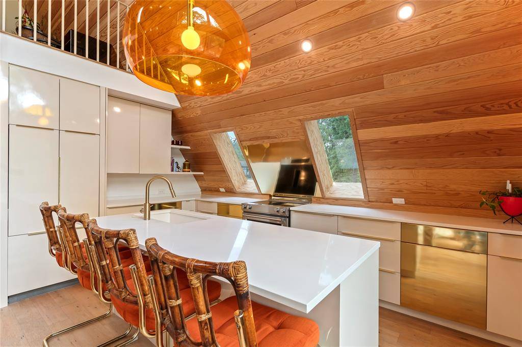 5706 Point Lavista, Malakoff, TX 75148