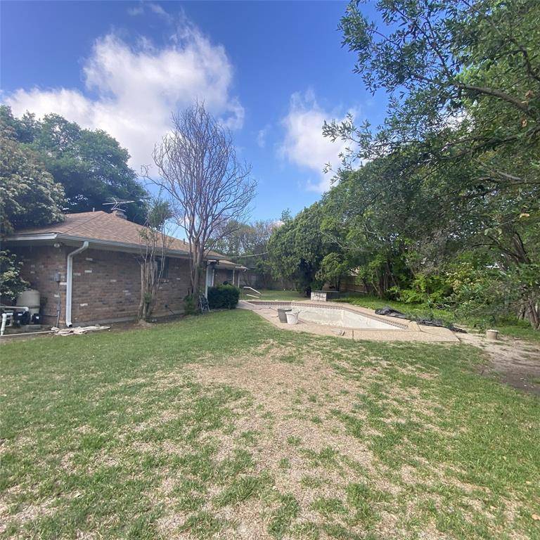 5950 Ashford Court, Fort Worth, TX 76133