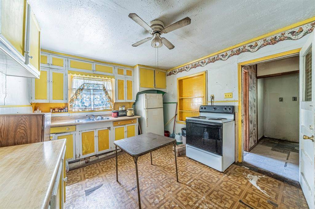 1424 James Drive, Kaufman, TX 75142