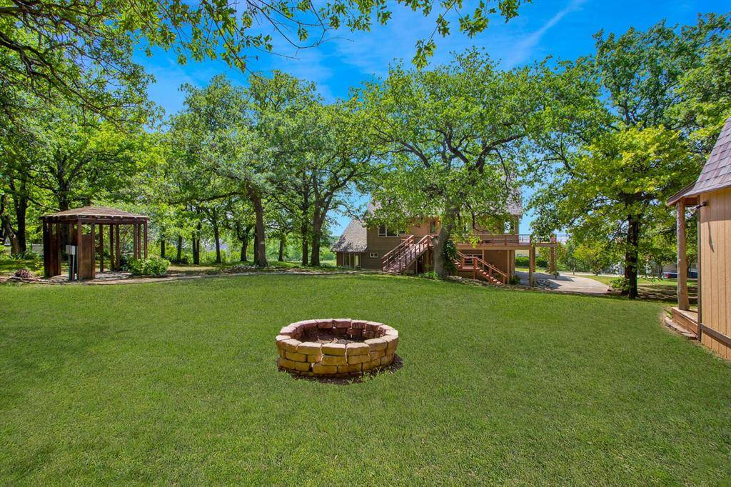 154 Vista Court, Pottsboro, TX 75076