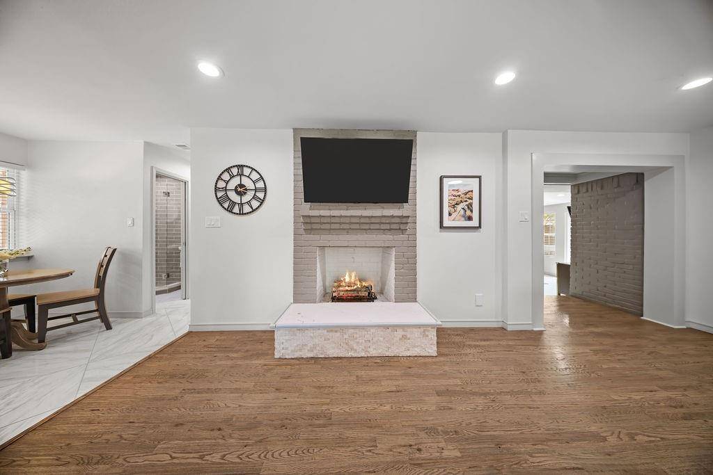 12220 Coolmeadow Lane, Dallas, TX 75218