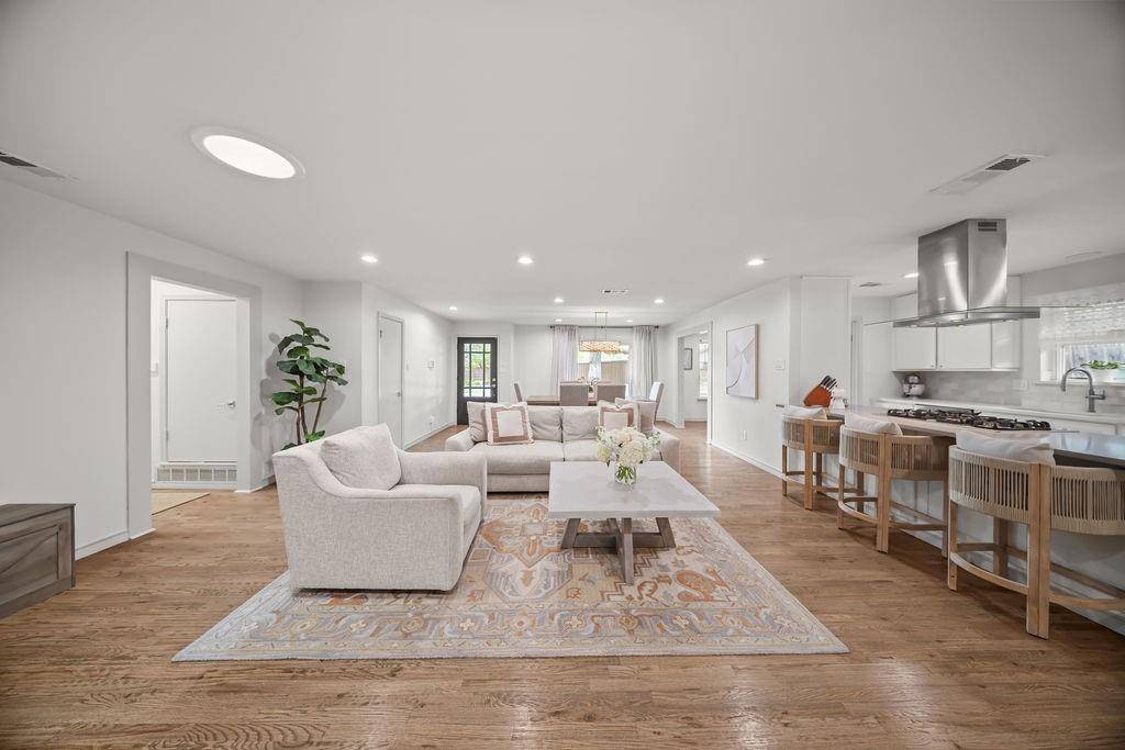 12220 Coolmeadow Lane, Dallas, TX 75218