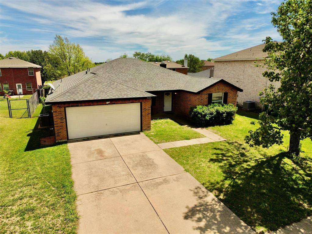 925 Brooks Drive, Cedar Hill, TX 75104