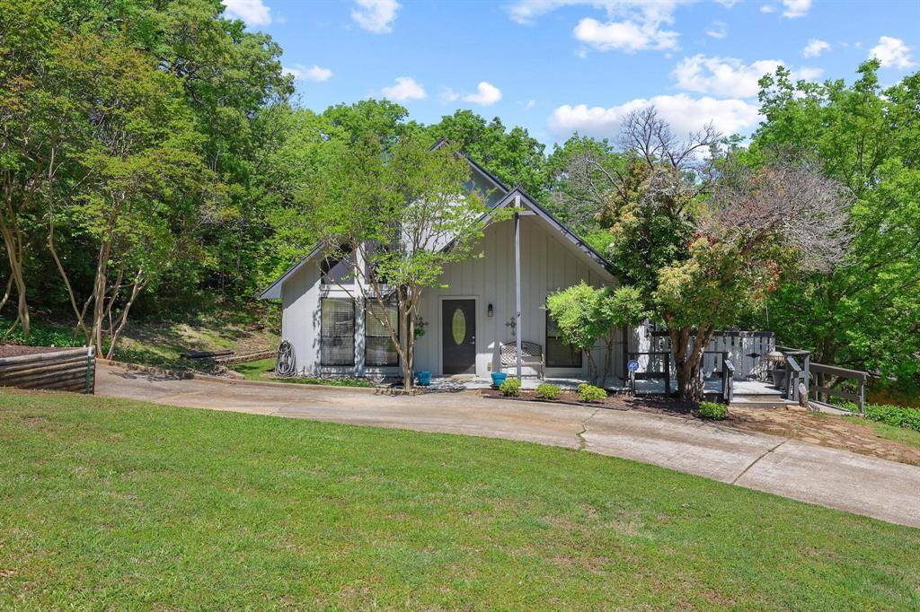 325 Lakewood Lane, Pottsboro, TX 75076