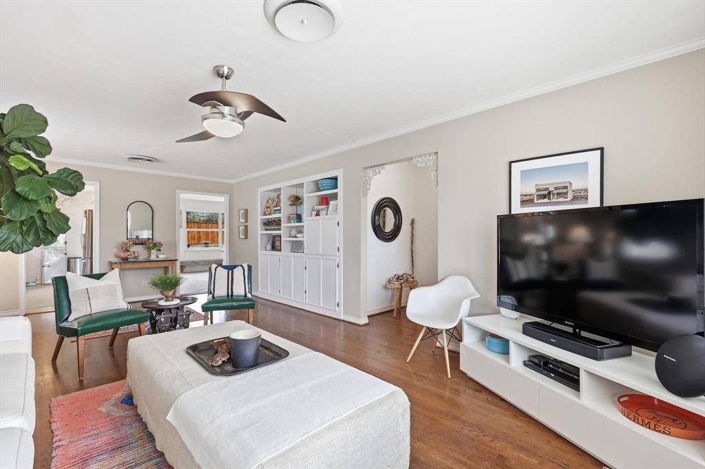 10029 Shadyview Drive, Dallas, TX 75238