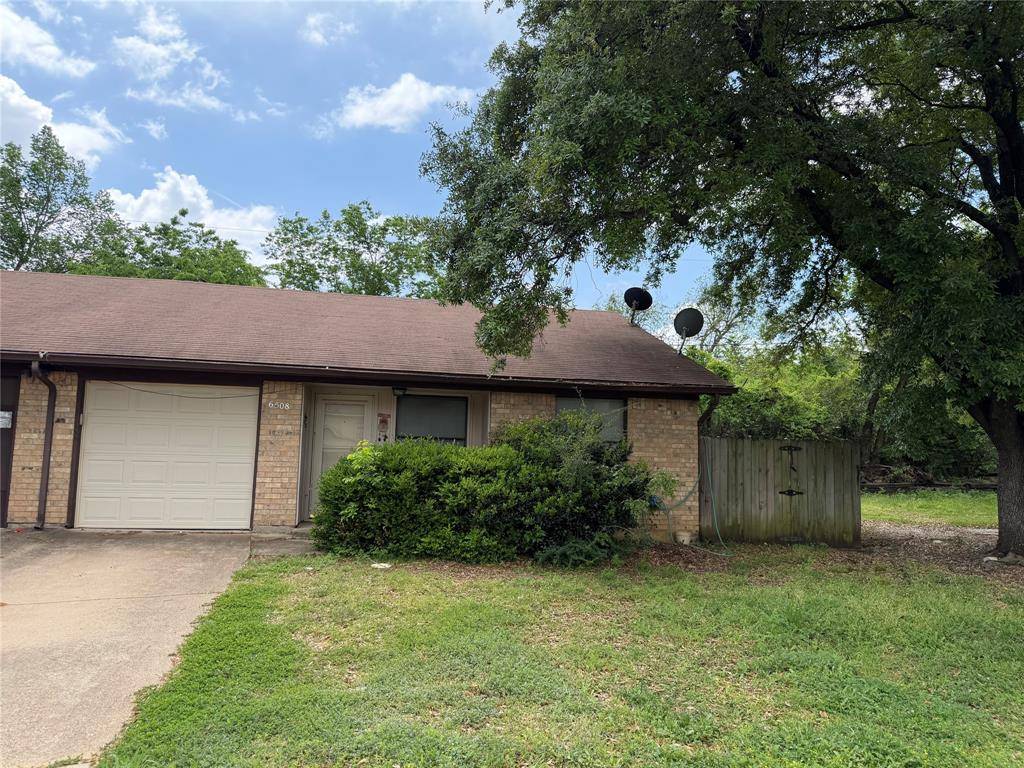 6508 Oak Forest Court, Fort Worth, TX 76112