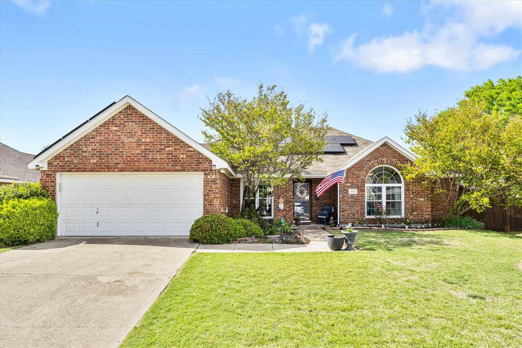302 Glen Oak Trail, Forney, TX 75126