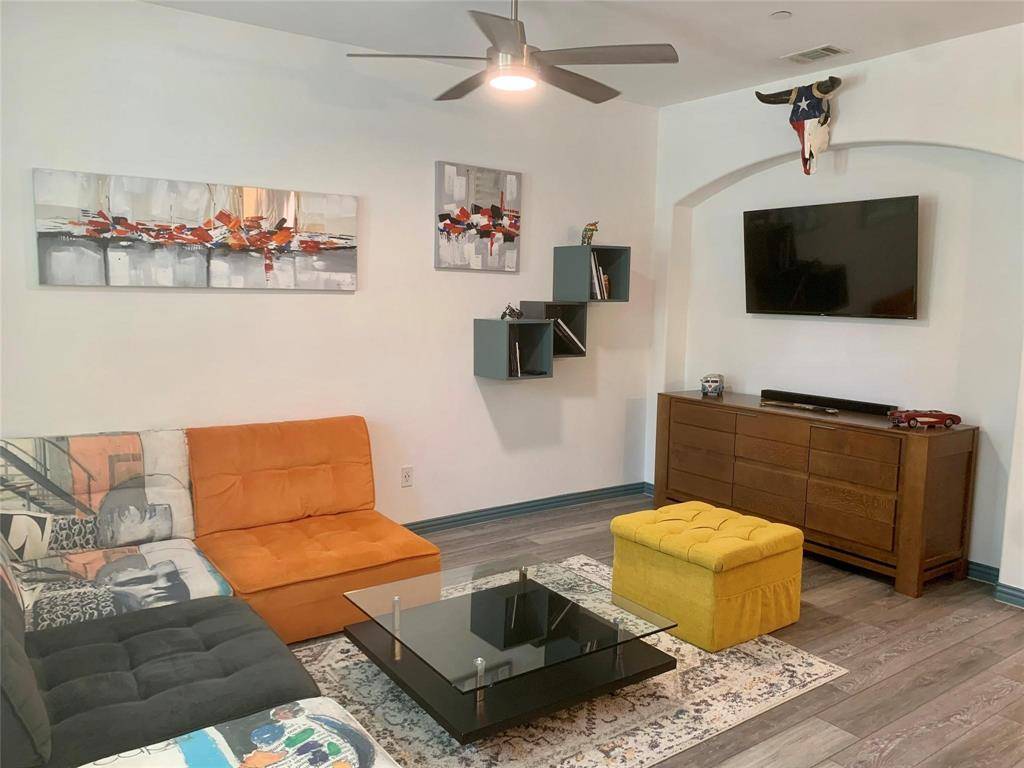 2211 Carlisle Street, Bedford, TX 76021