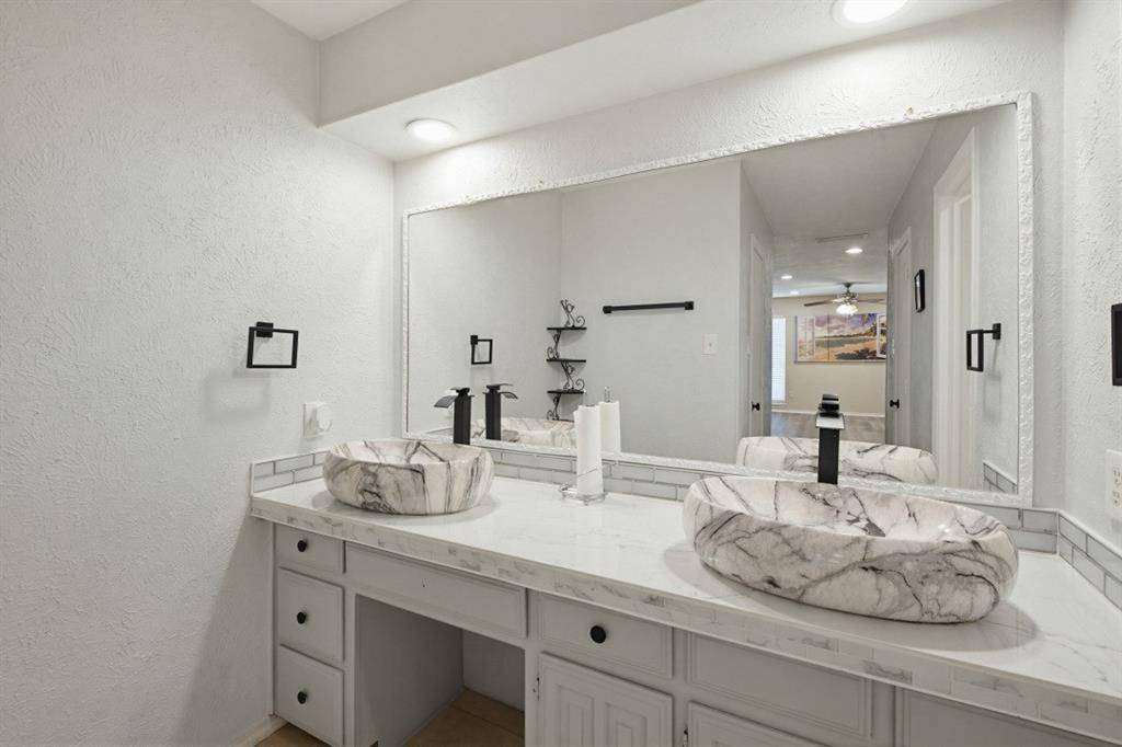 2127 Tampico Drive, Carrollton, TX 75006