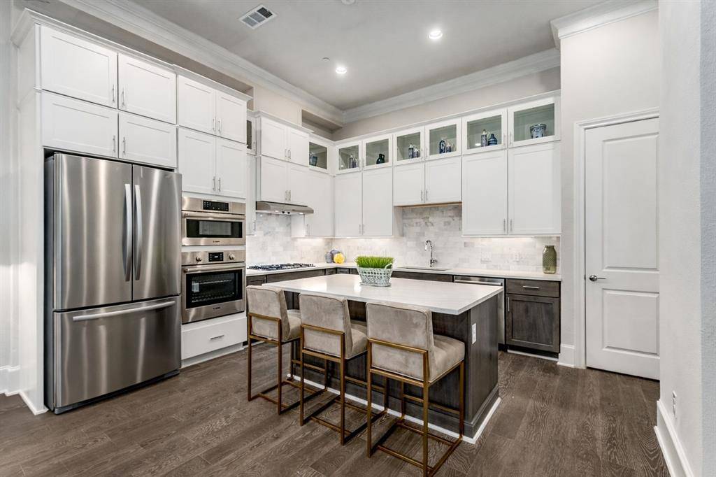 1476 N Avenue, Plano, TX 75074