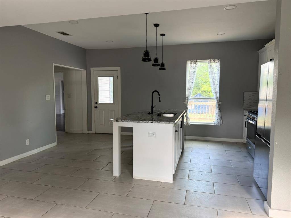 202 4th Street, Joshua, TX 76058