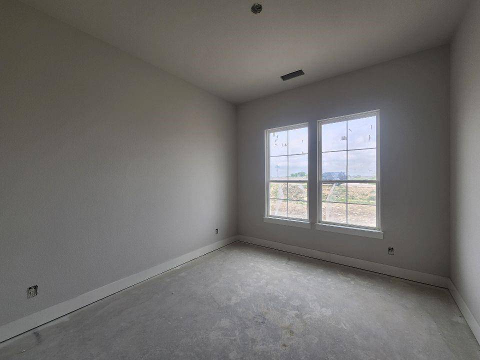 12421 Hornfels Drive, Krum, TX 76249